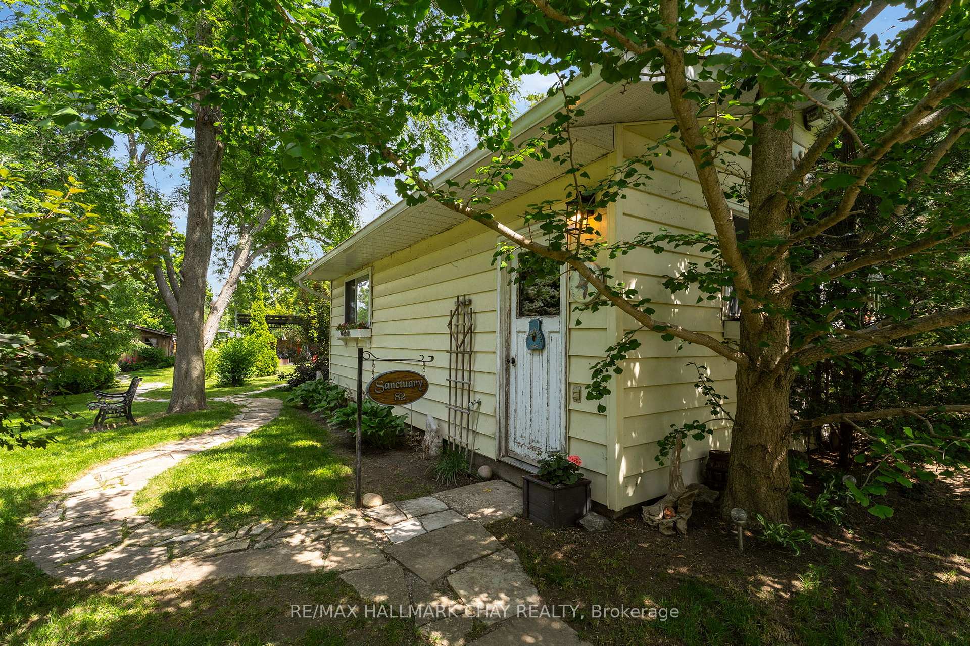 Photo 30 of 82 Fourth Street, Orillia — HOMEH