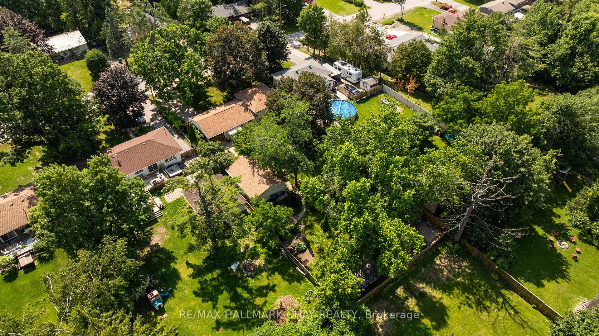 Photo 37 of 82 Fourth Street, Orillia — HOMEH