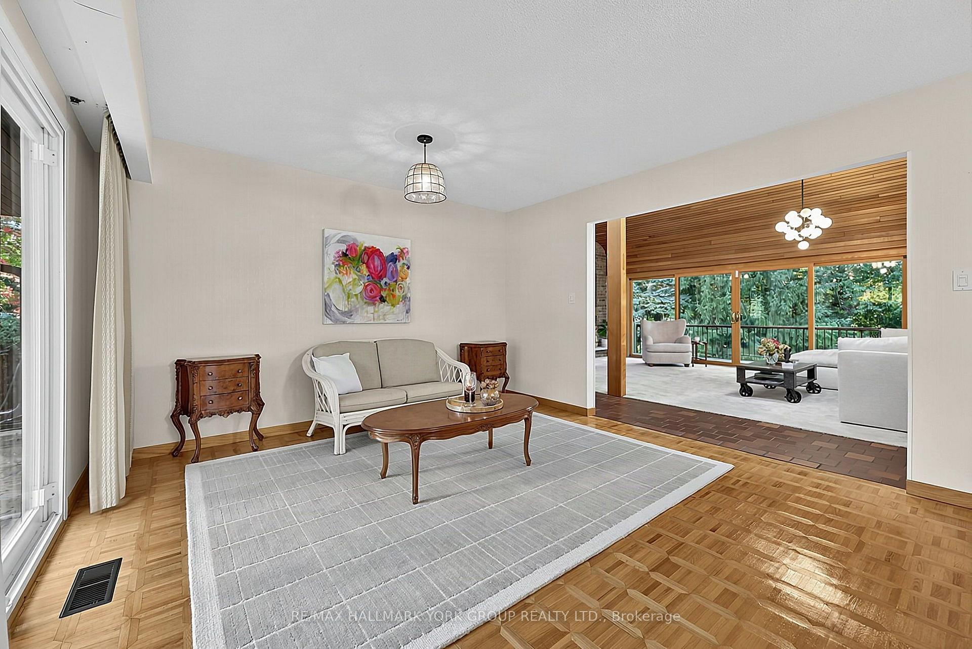 Photo 14 of 114 Kingsworth Road, King, King City — HOMEH