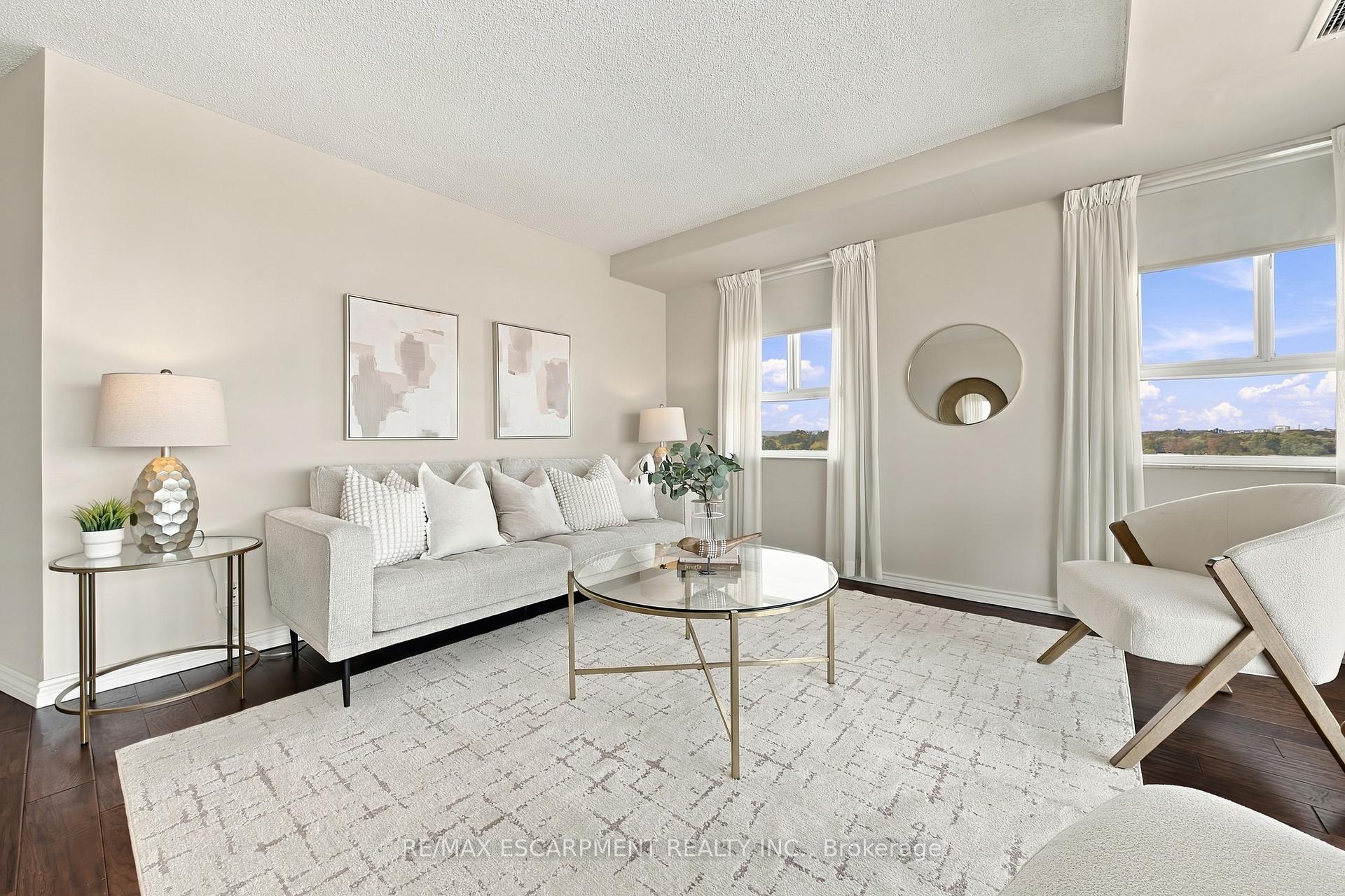 Photo 3 of Unit 912, 5280 Lakeshore Road, Burlington, Appleby — HOMEH