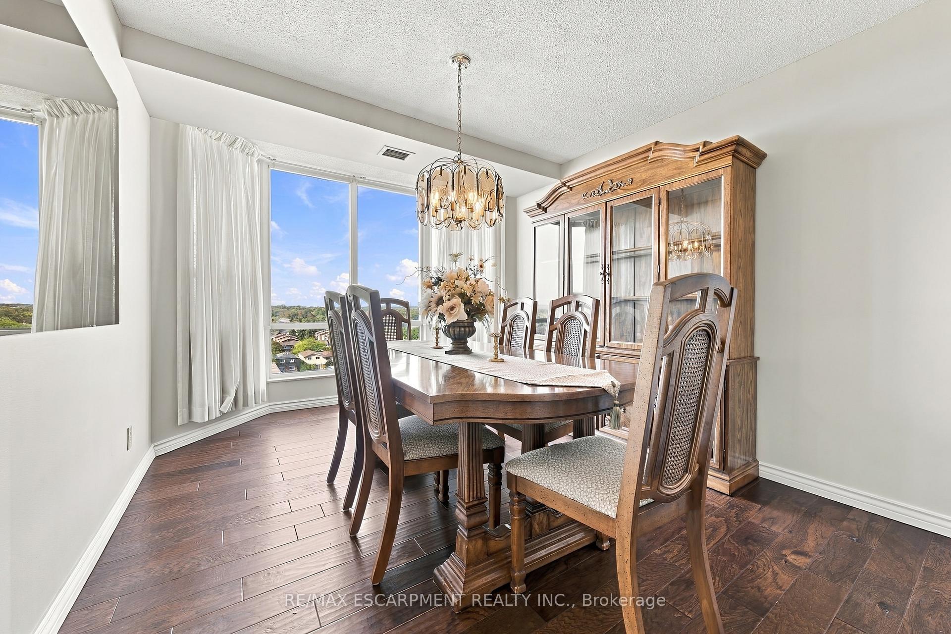 Photo 13 of Unit 912, 5280 Lakeshore Road, Burlington, Appleby — HOMEH