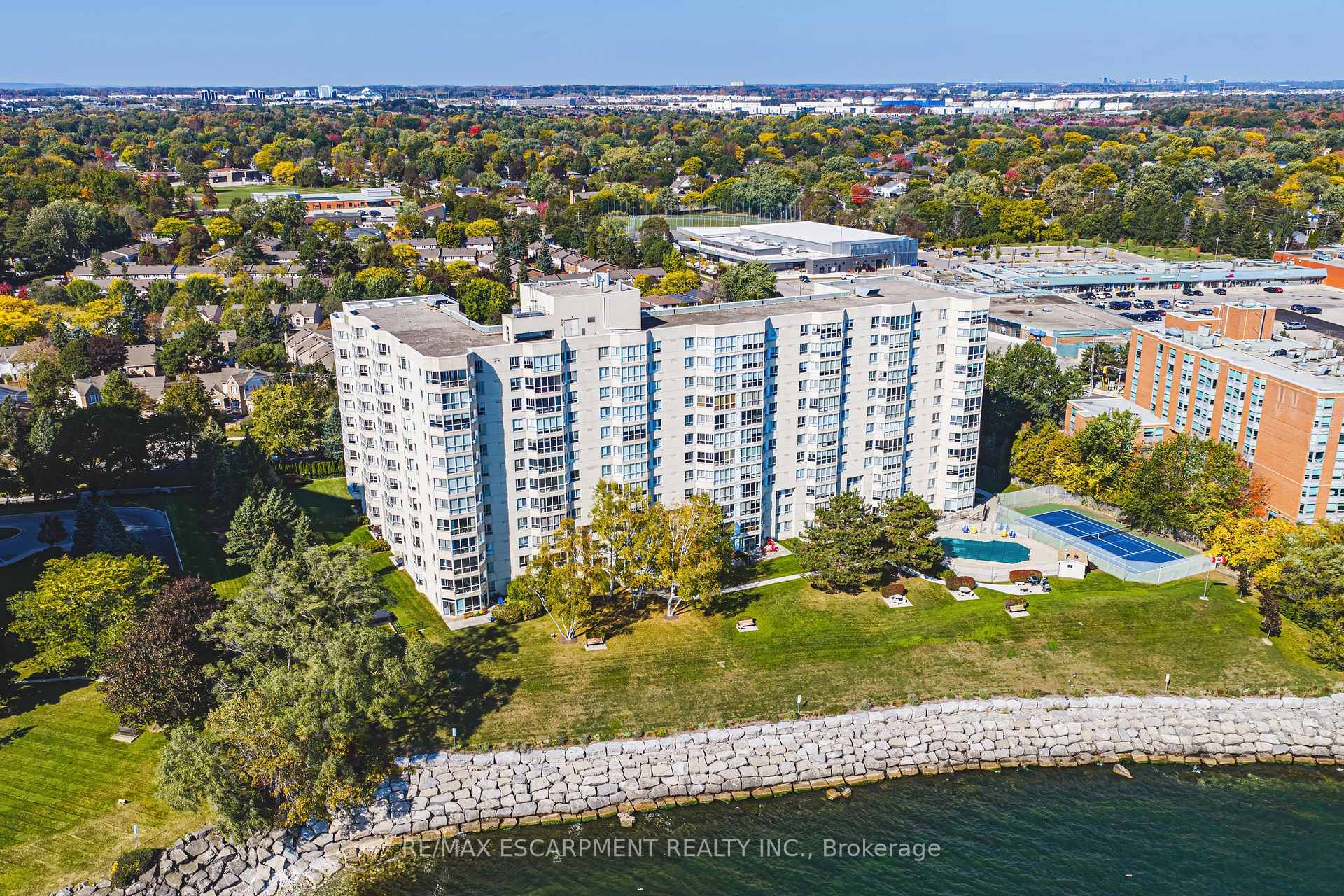 Photo 38 of Unit 912, 5280 Lakeshore Road, Burlington, Appleby — HOMEH