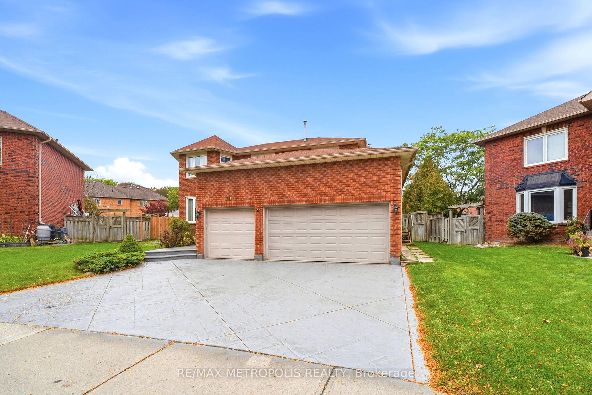 Photo 2 of Unit Bsmt, 10 Sillett Drive, Ajax, Central West — HOMEH