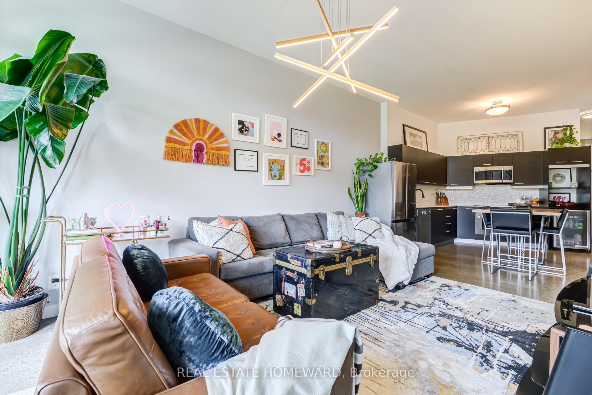 Photo 3 of Unit 310, 549 King Street E, Toronto, Moss Park — HOMEH