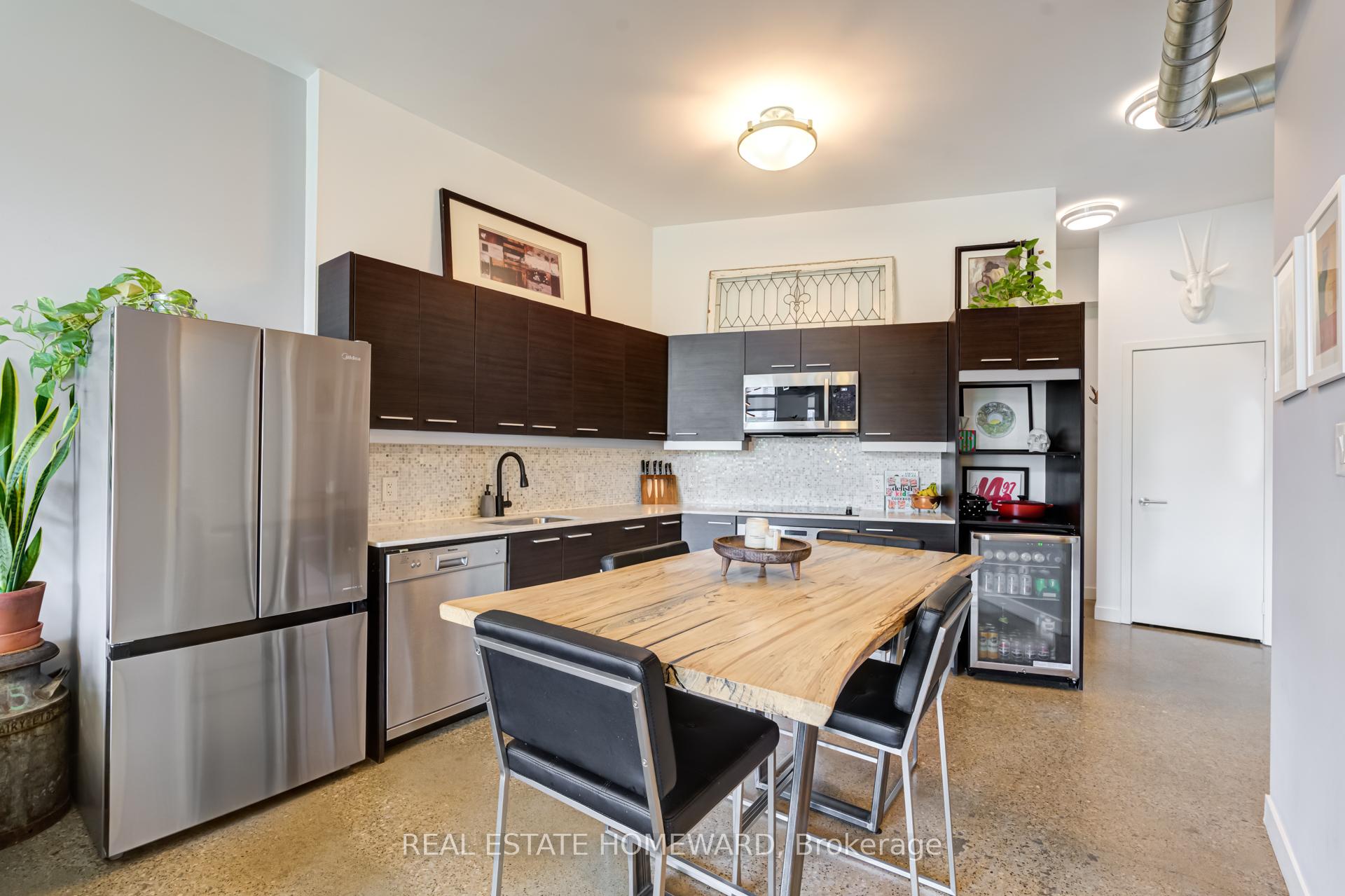 Photo 5 of Unit 310, 549 King Street E, Toronto, Moss Park — HOMEH
