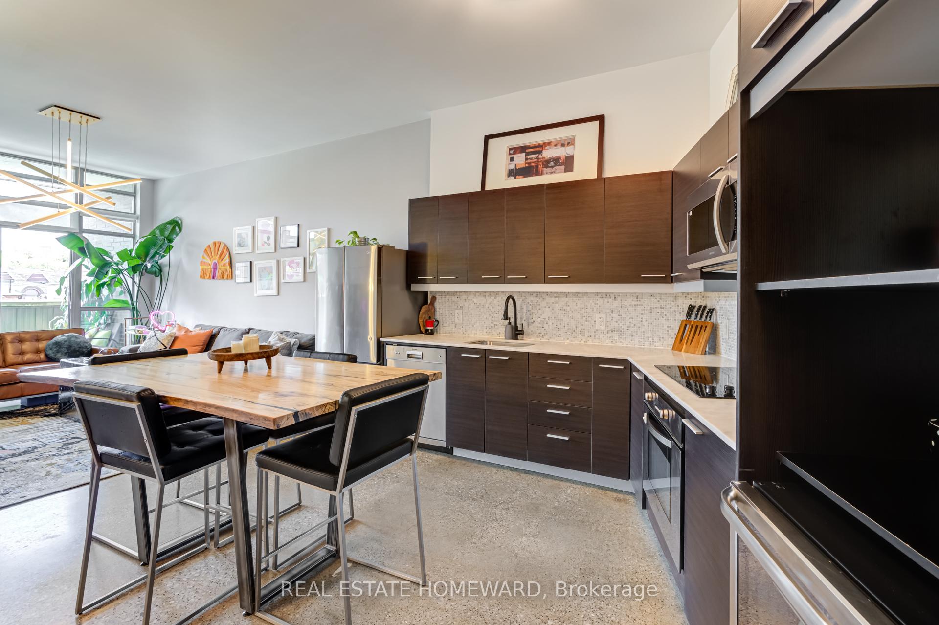 Photo 8 of Unit 310, 549 King Street E, Toronto, Moss Park — HOMEH