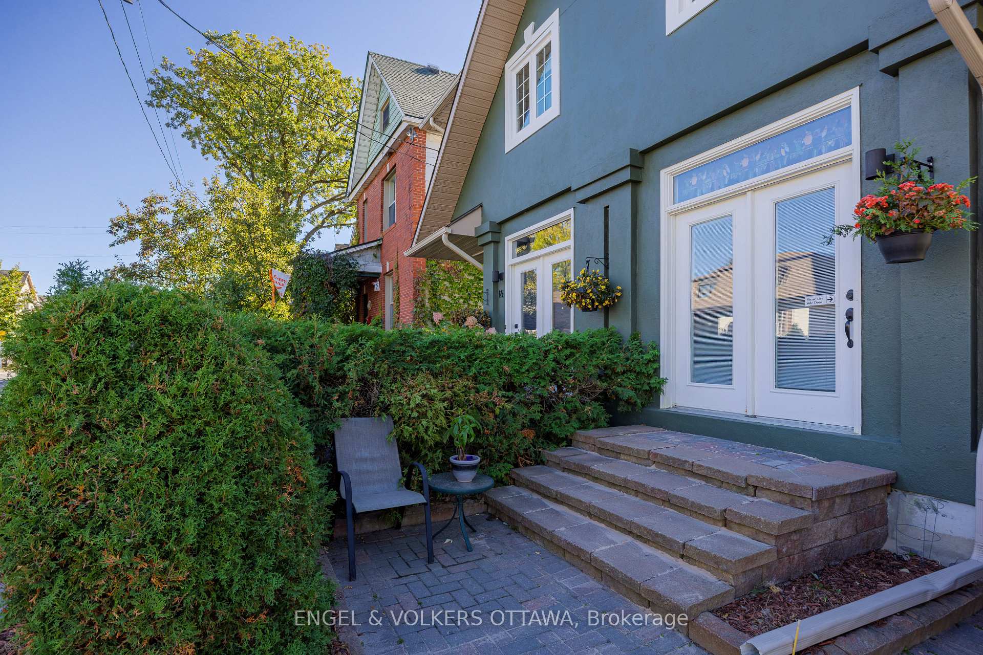 Photo 3 of 14 Prince Albert Street, Ottawa, Overbrook — HOMEH