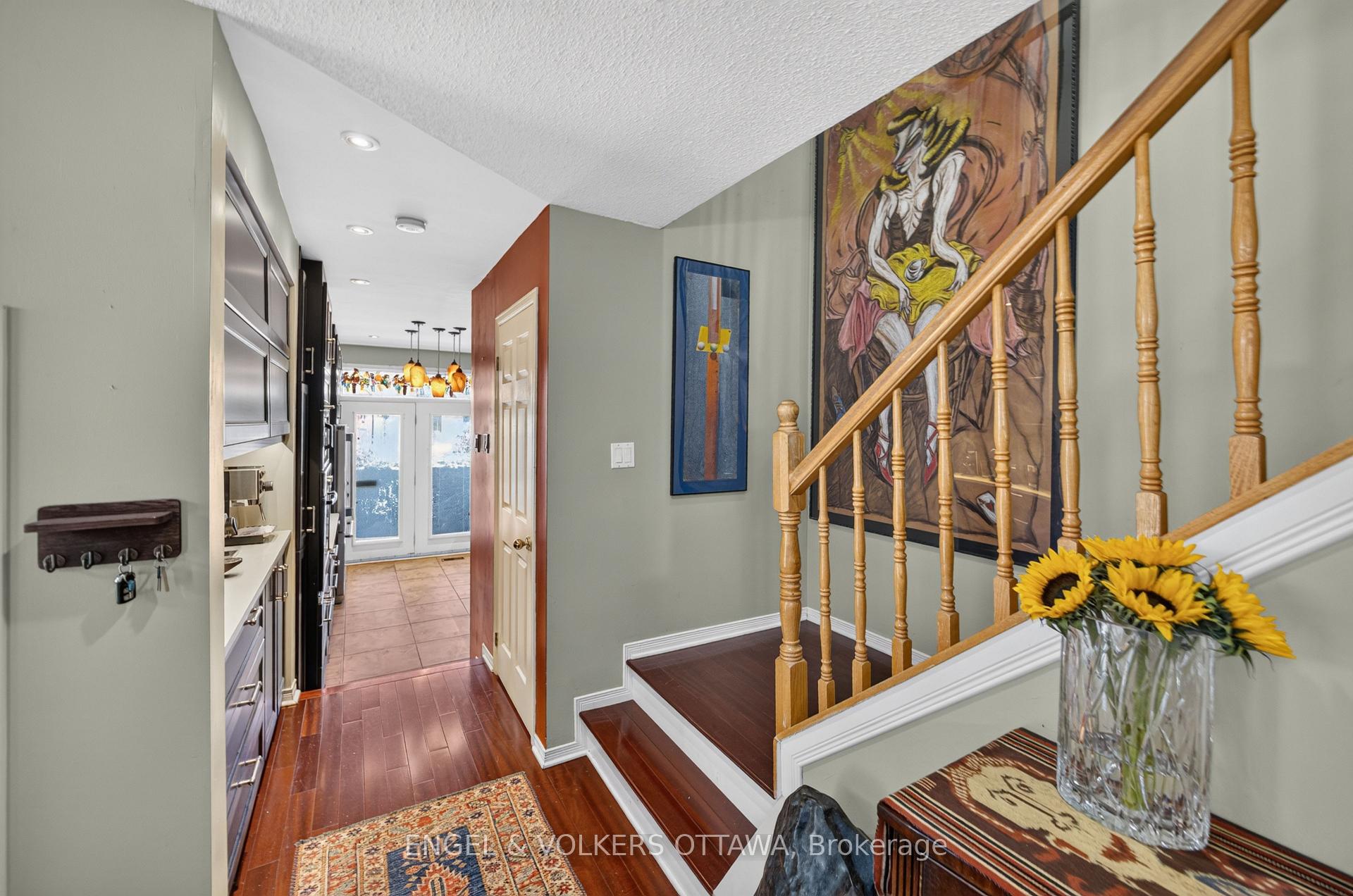 Photo 6 of 14 Prince Albert Street, Ottawa, Overbrook — HOMEH