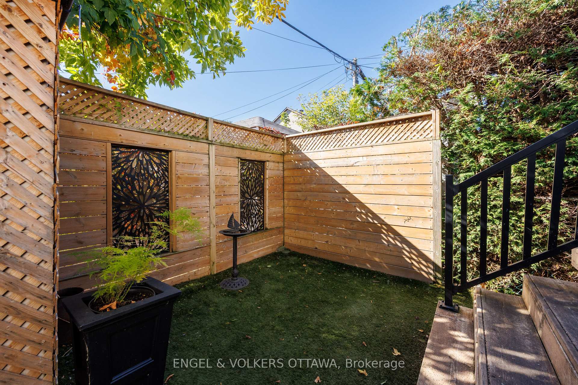 Photo 41 of 14 Prince Albert Street, Ottawa, Overbrook — HOMEH