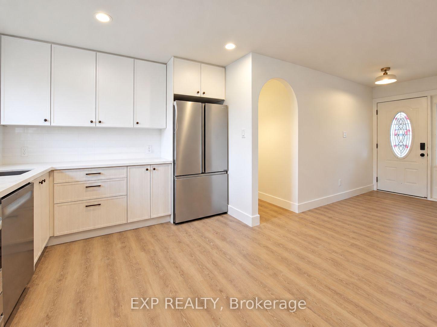 Photo 5 of 1136 Deer Park Road, Ottawa, City View/Skyline/Fisher Heights/Parkwood Hills — HOMEH