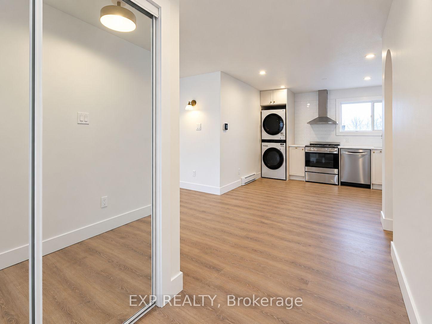 Photo 6 of 1136 Deer Park Road, Ottawa, City View/Skyline/Fisher Heights/Parkwood Hills — HOMEH