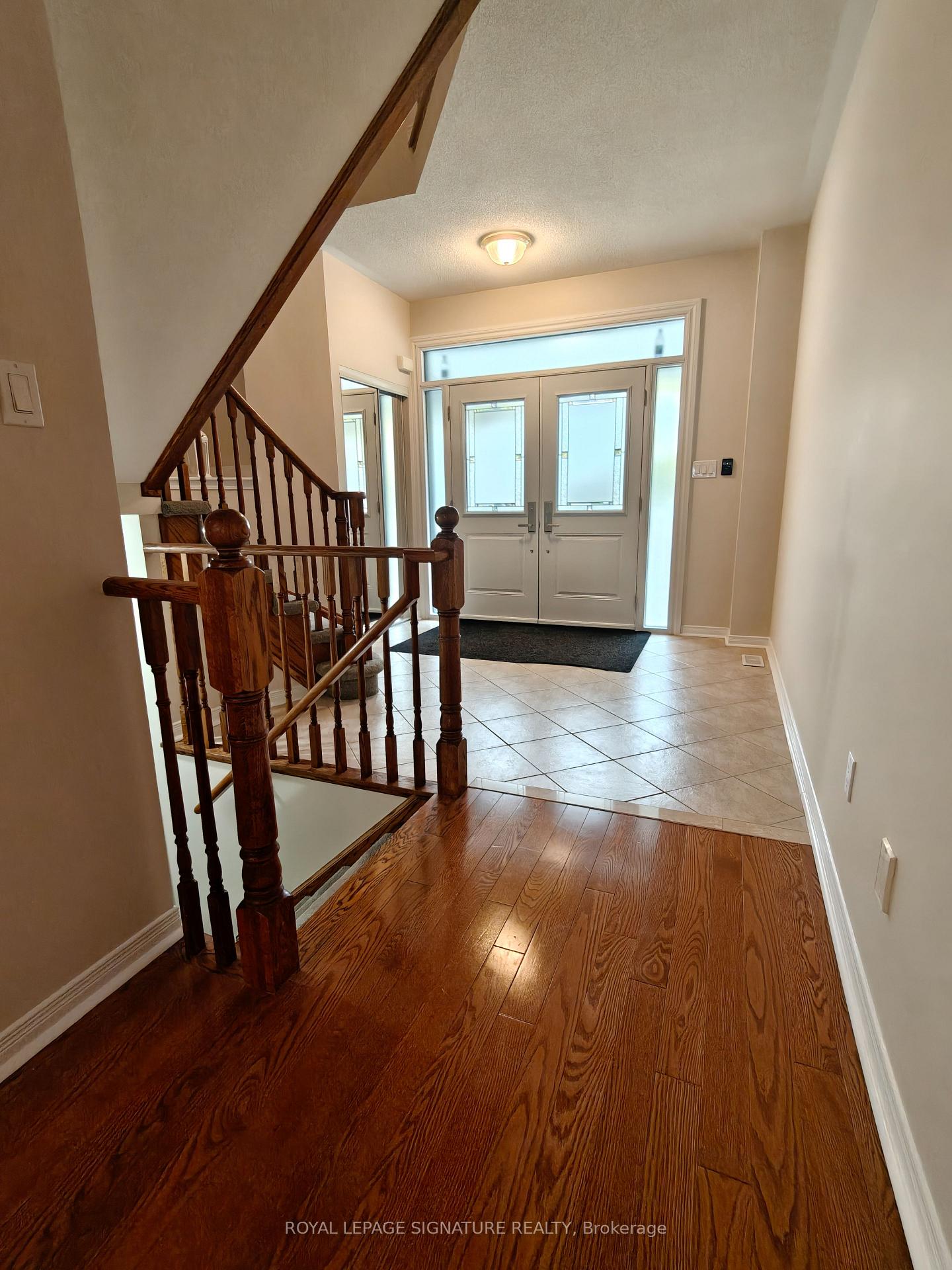 Photo 8 of 116 Silverwood Circle, Ajax, Central East — HOMEH