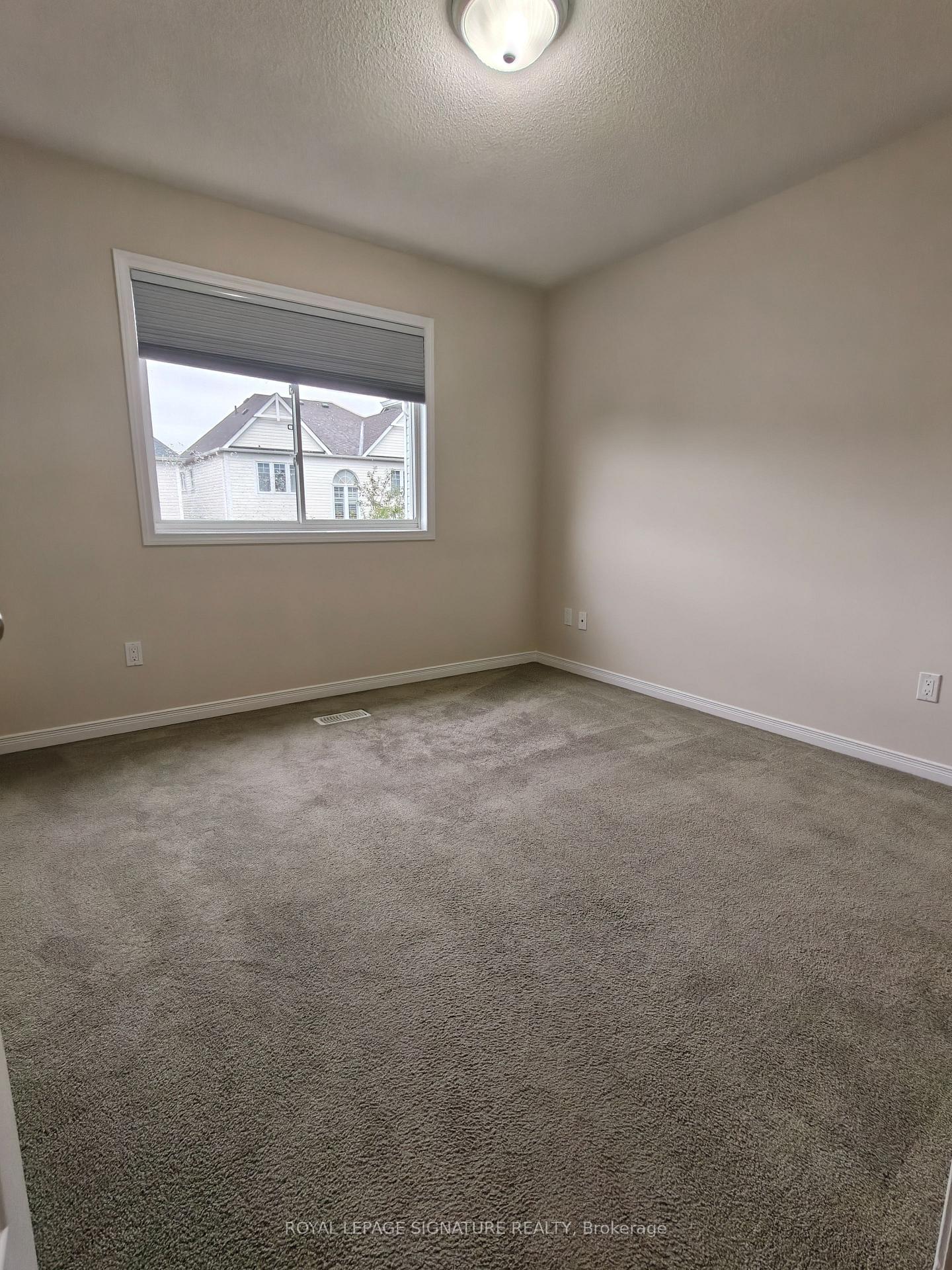 Photo 12 of 116 Silverwood Circle, Ajax, Central East — HOMEH