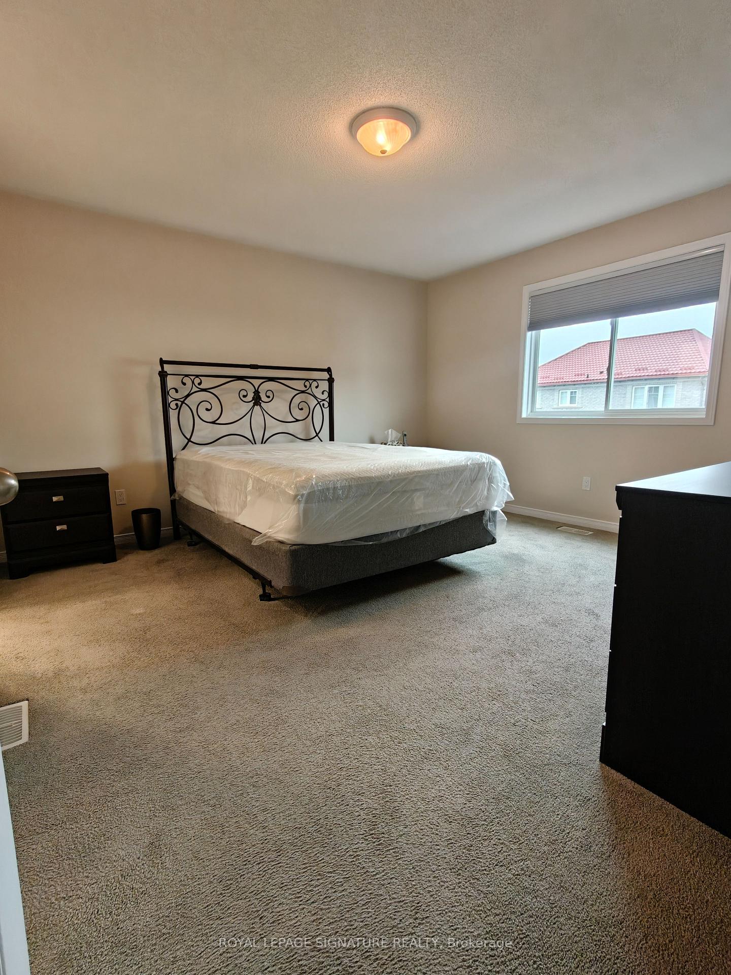 Photo 13 of 116 Silverwood Circle, Ajax, Central East — HOMEH