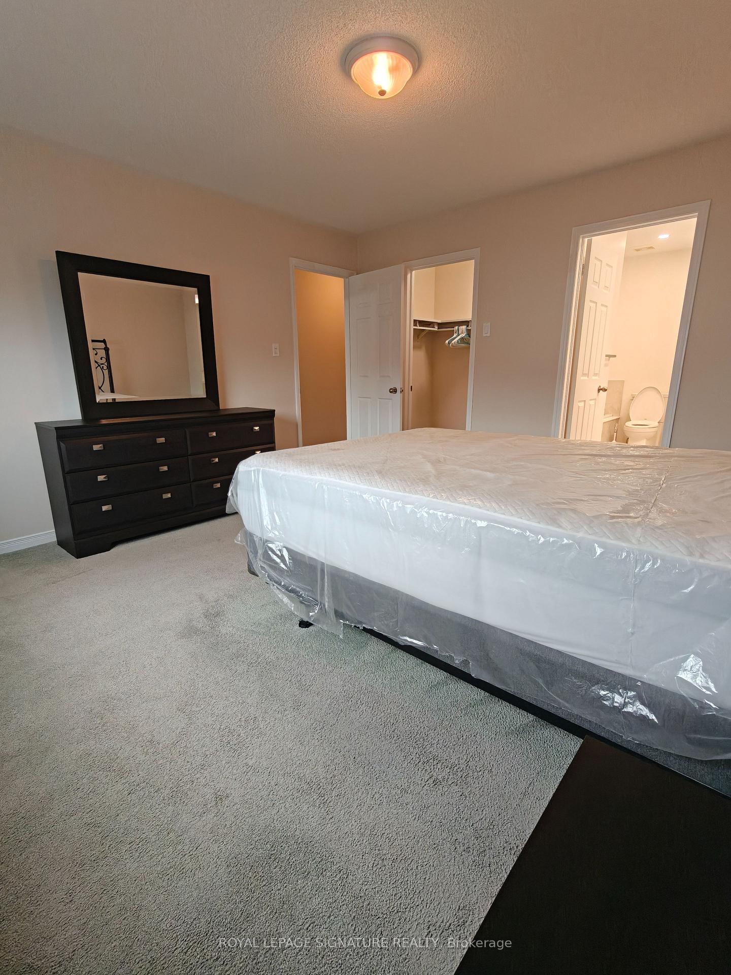 Photo 14 of 116 Silverwood Circle, Ajax, Central East — HOMEH