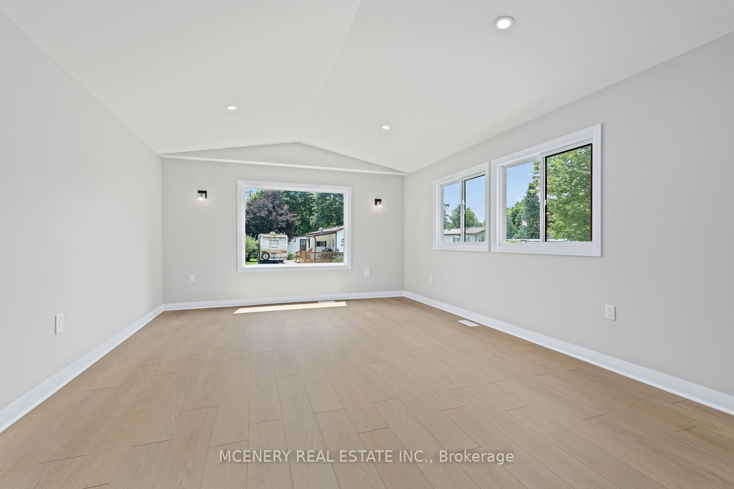 Photo 17 of 16 Heather Avenue, Erin — HOMEH