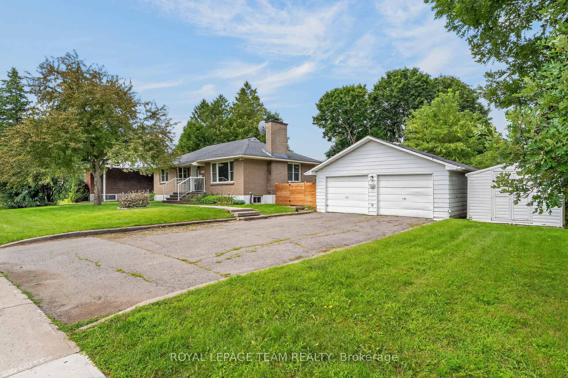 Photo 6 of 125 Norice Street, Ottawa, Meadowlands/Crestview — HOMEH
