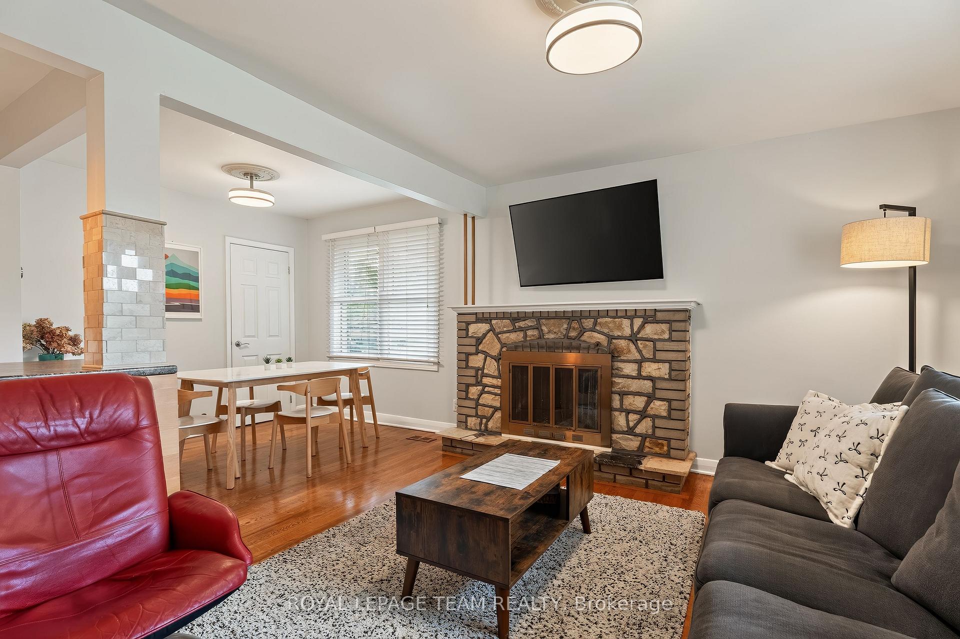 Photo 11 of 125 Norice Street, Ottawa, Meadowlands/Crestview — HOMEH