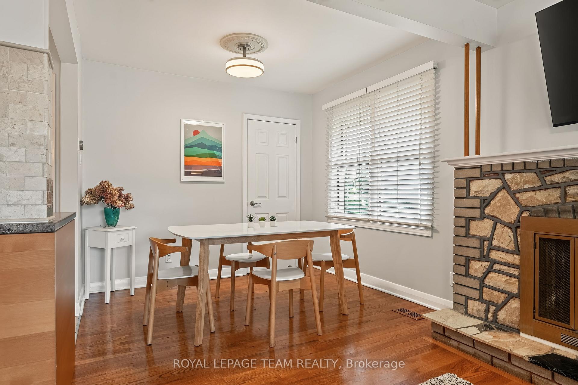 Photo 15 of 125 Norice Street, Ottawa, Meadowlands/Crestview — HOMEH