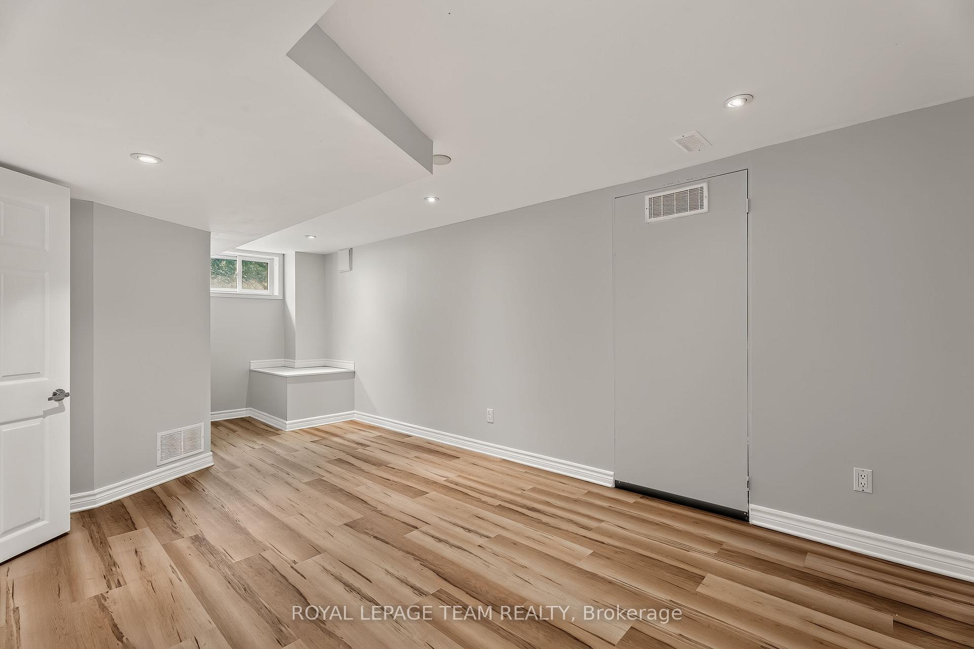 Photo 31 of 125 Norice Street, Ottawa, Meadowlands/Crestview — HOMEH