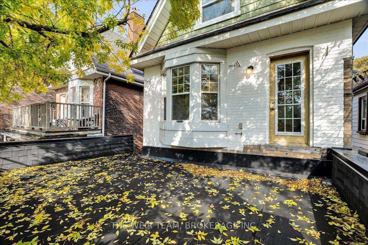 Photo 18 of 1394 Queen Street E, Toronto, Greenwood-Coxwell — HOMEH