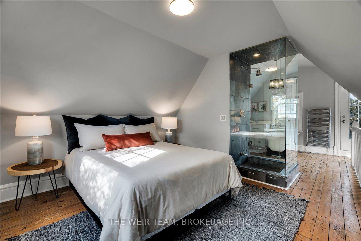 Photo 22 of 1394 Queen Street E, Toronto, Greenwood-Coxwell — HOMEH