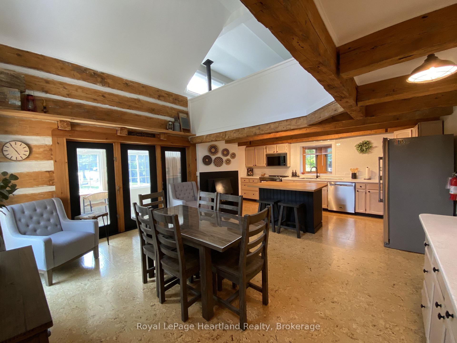 Photo 15 of 82 Tuyll Street, Bluewater, Bayfield — HOMEH