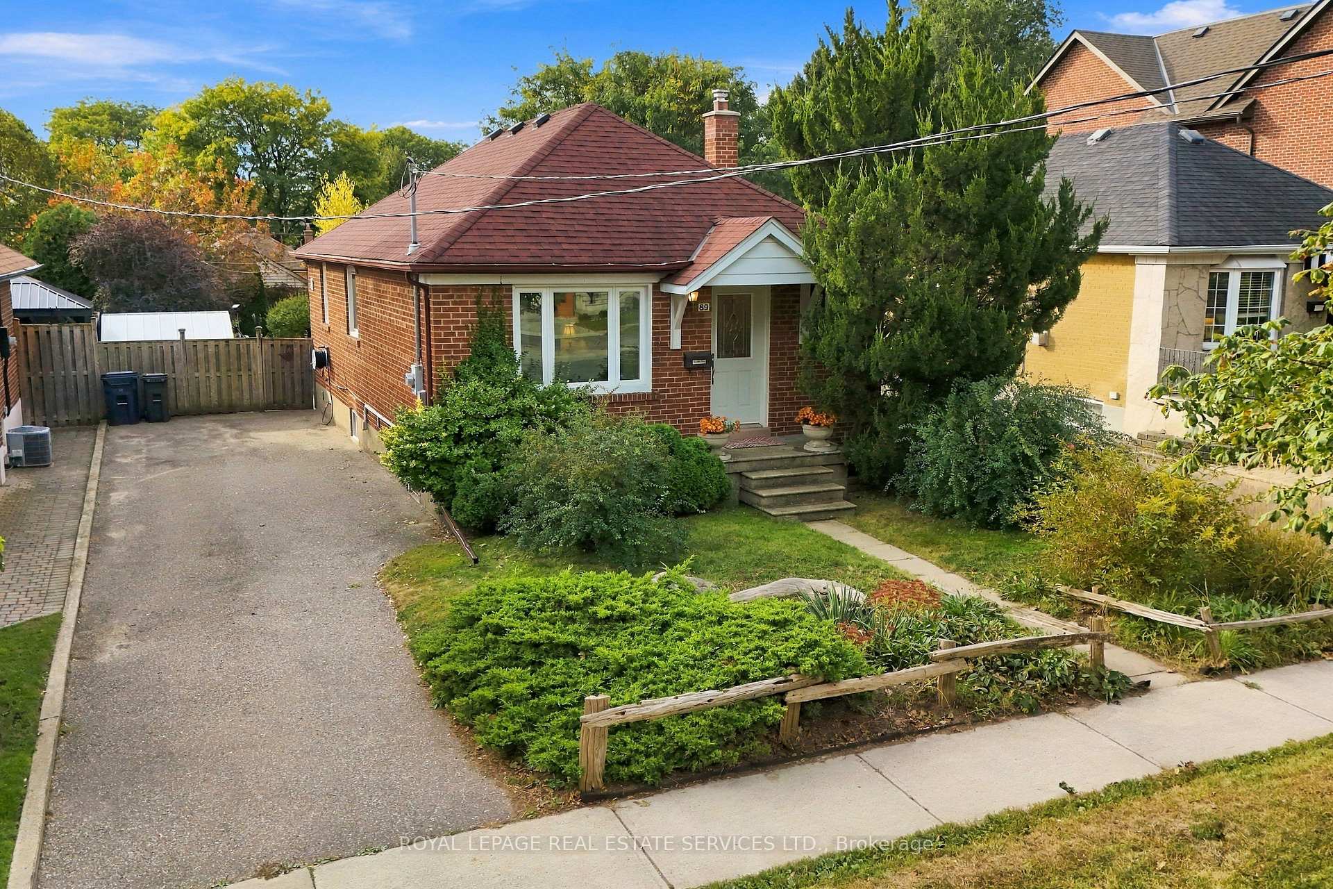 Photo 21 of 89 Yorkview Drive, Etobicoke, Stonegate-Queensway — HOMEH