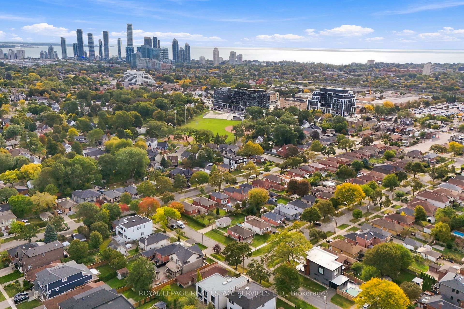 Photo 24 of 89 Yorkview Drive, Etobicoke, Stonegate-Queensway — HOMEH