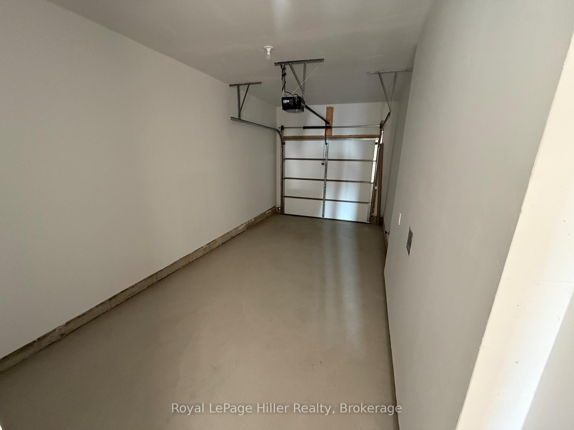 Photo 11 of 6 Poett Avenue, Stratford — HOMEH