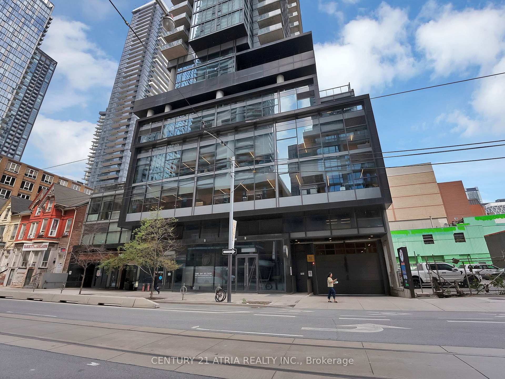 Photo of Unit 2109, 290 Adelaide Street W