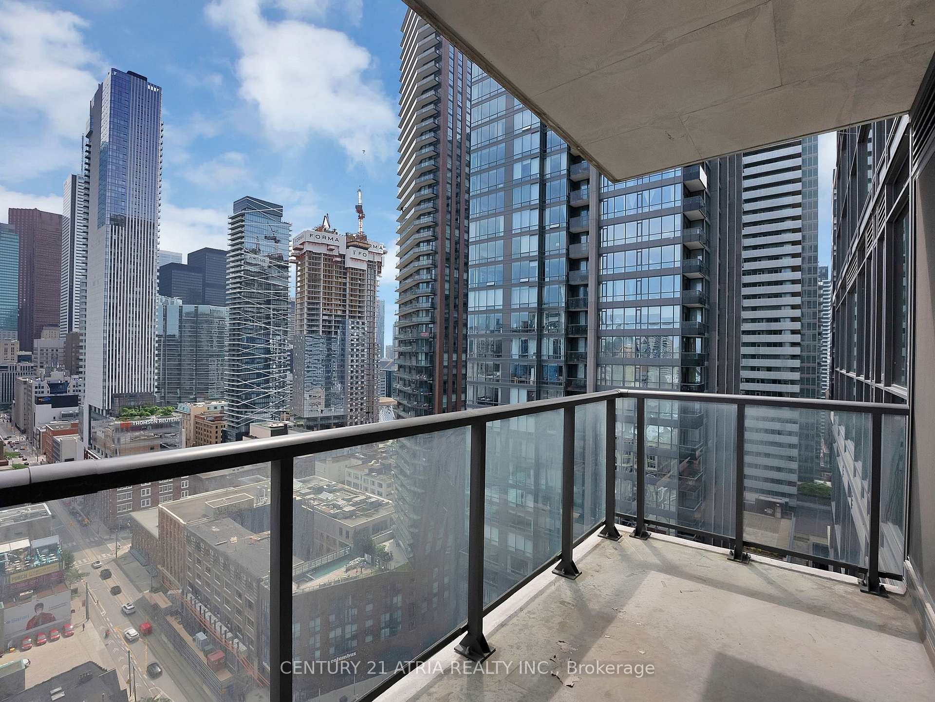 Photo 7 of Unit 2109, 290 Adelaide Street W, Toronto, Waterfront Communities — HOMEH