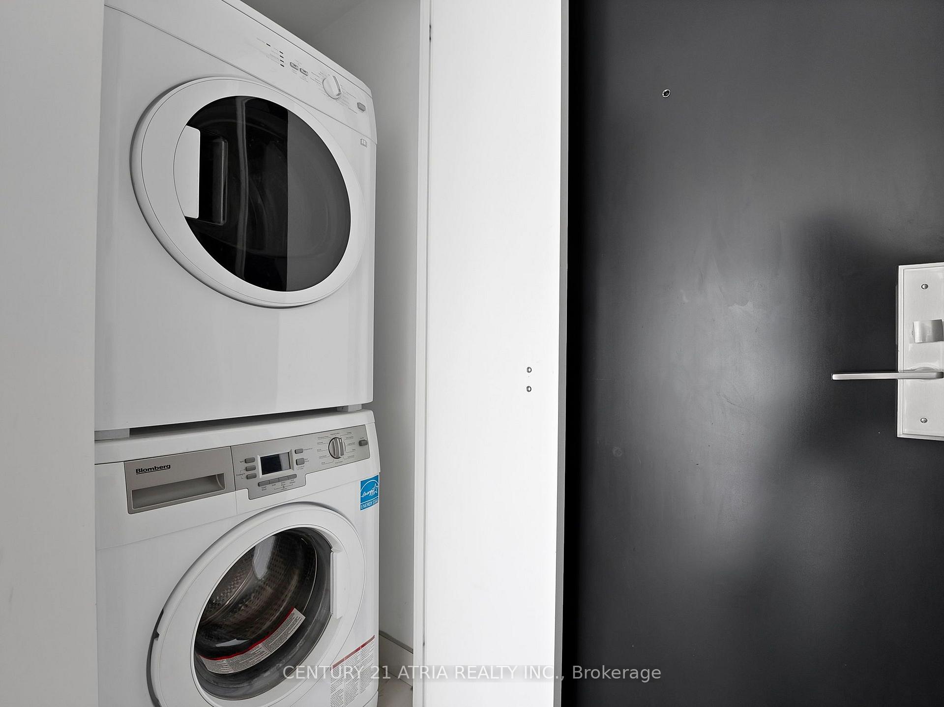 Photo 15 of Unit 2109, 290 Adelaide Street W, Toronto, Waterfront Communities — HOMEH