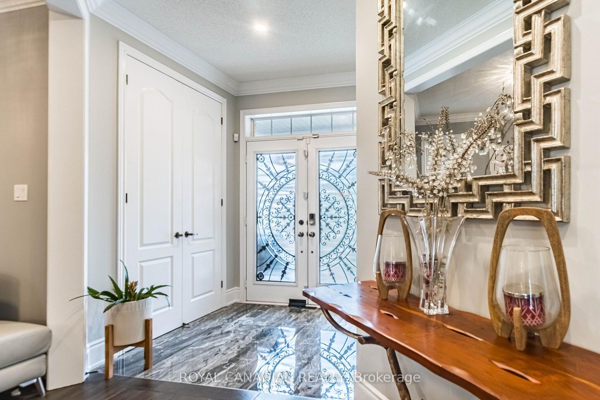 Photo 4 of 13 Island Grove, Brampton, Credit Valley — HOMEH