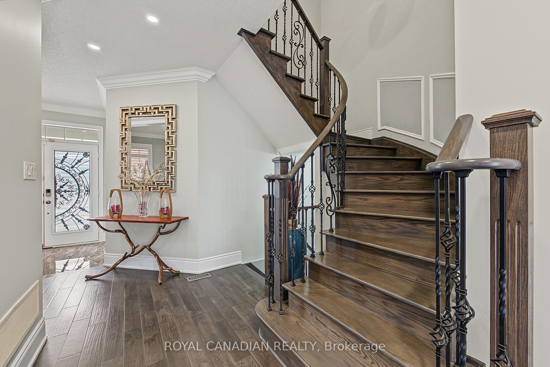 Photo 17 of 13 Island Grove, Brampton, Credit Valley — HOMEH