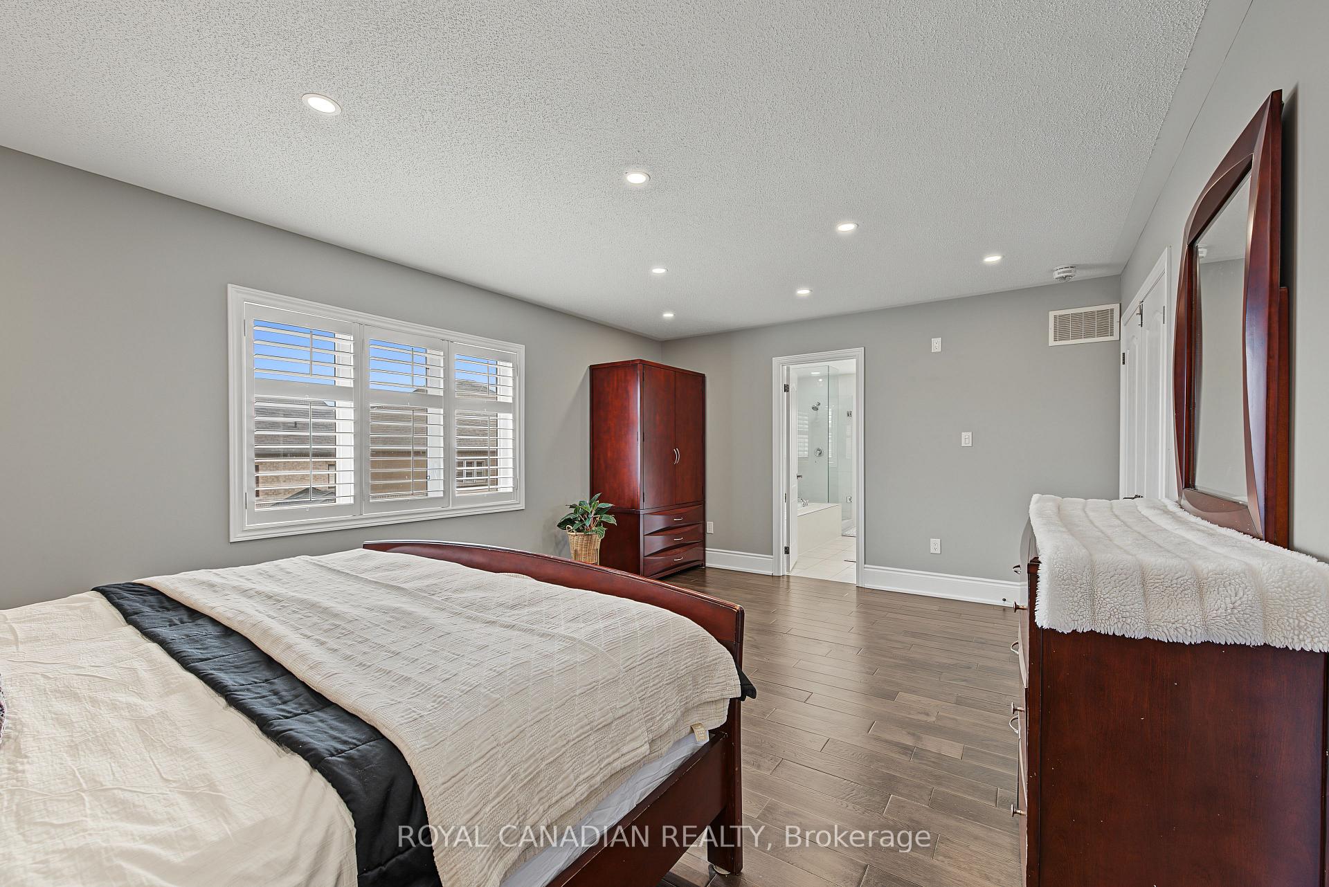 Photo 21 of 13 Island Grove, Brampton, Credit Valley — HOMEH