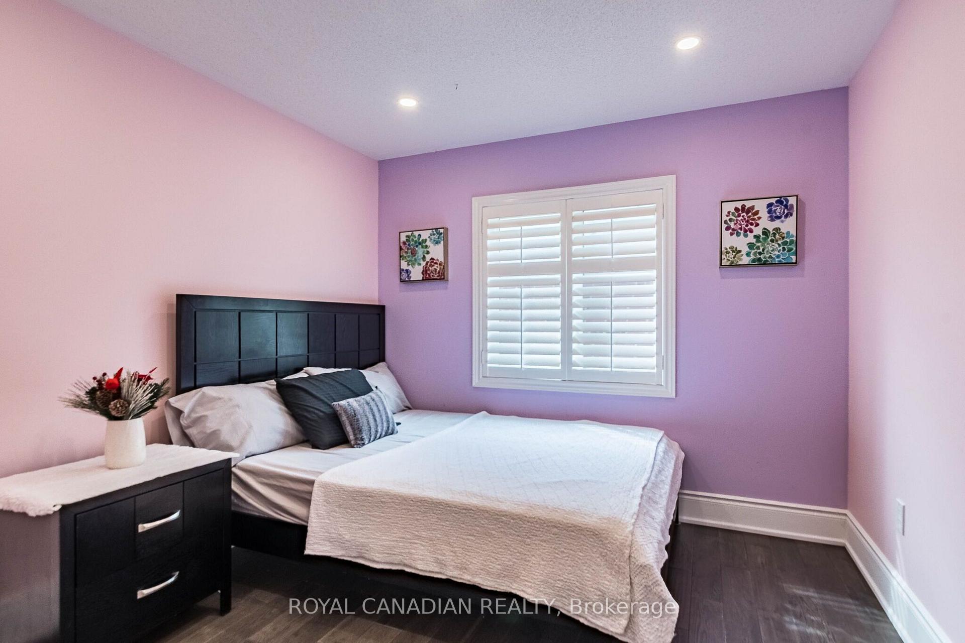 Photo 24 of 13 Island Grove, Brampton, Credit Valley — HOMEH
