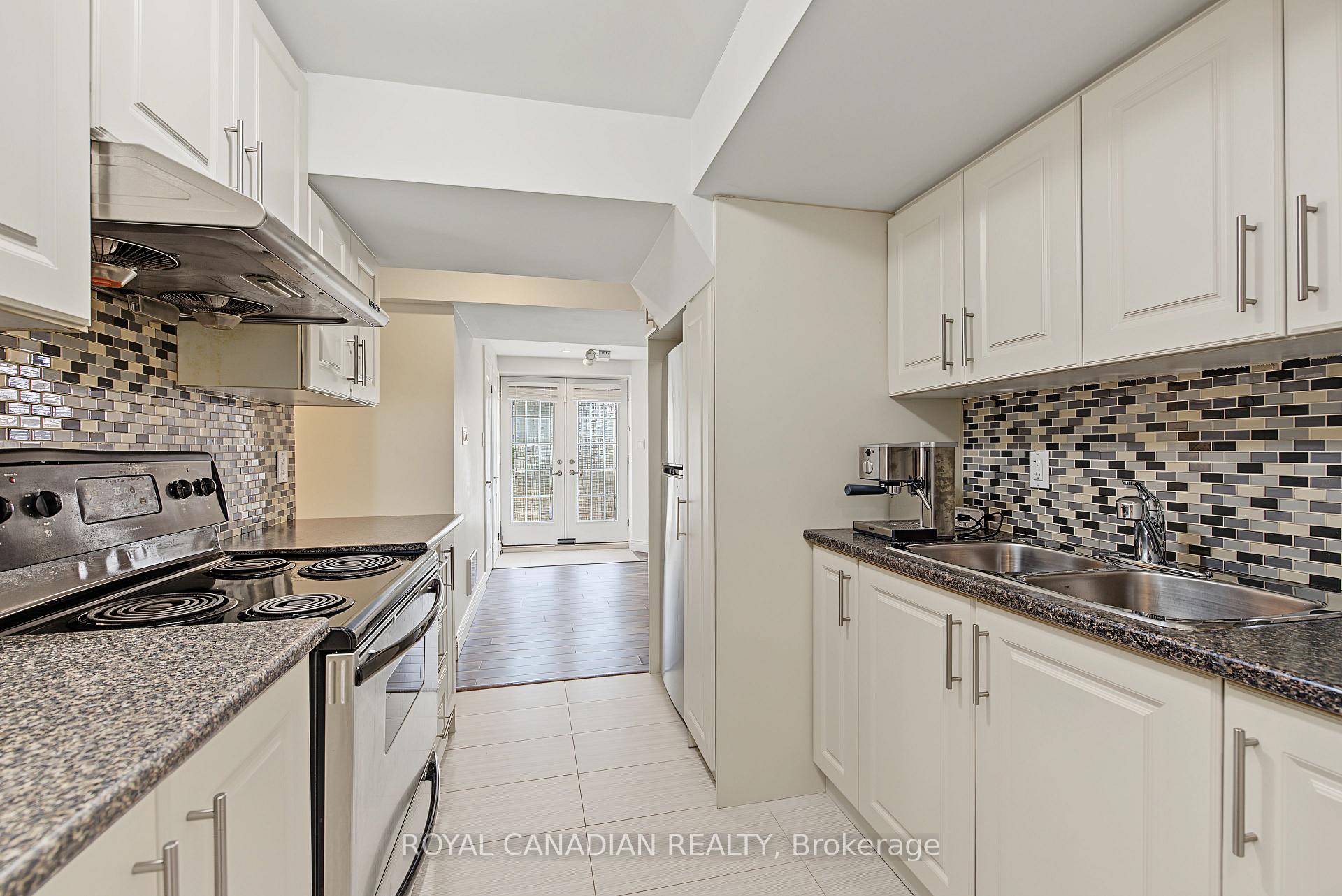 Photo 35 of 13 Island Grove, Brampton, Credit Valley — HOMEH