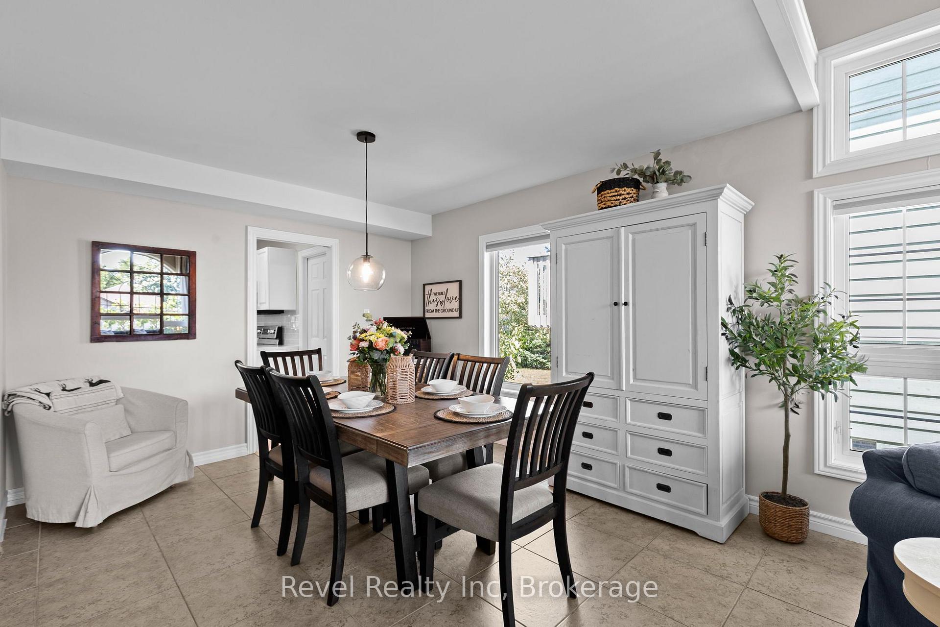 Photo 7 of 5 Avery Court, Parry Sound — HOMEH