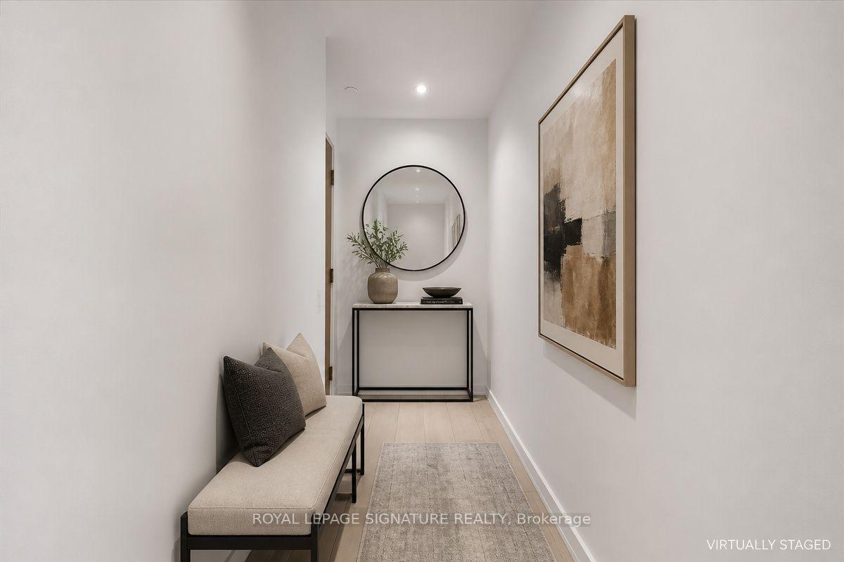 Photo 5 of Unit 1805, 161 Roehampton Avenue, Toronto, Mount Pleasant West — HOMEH
