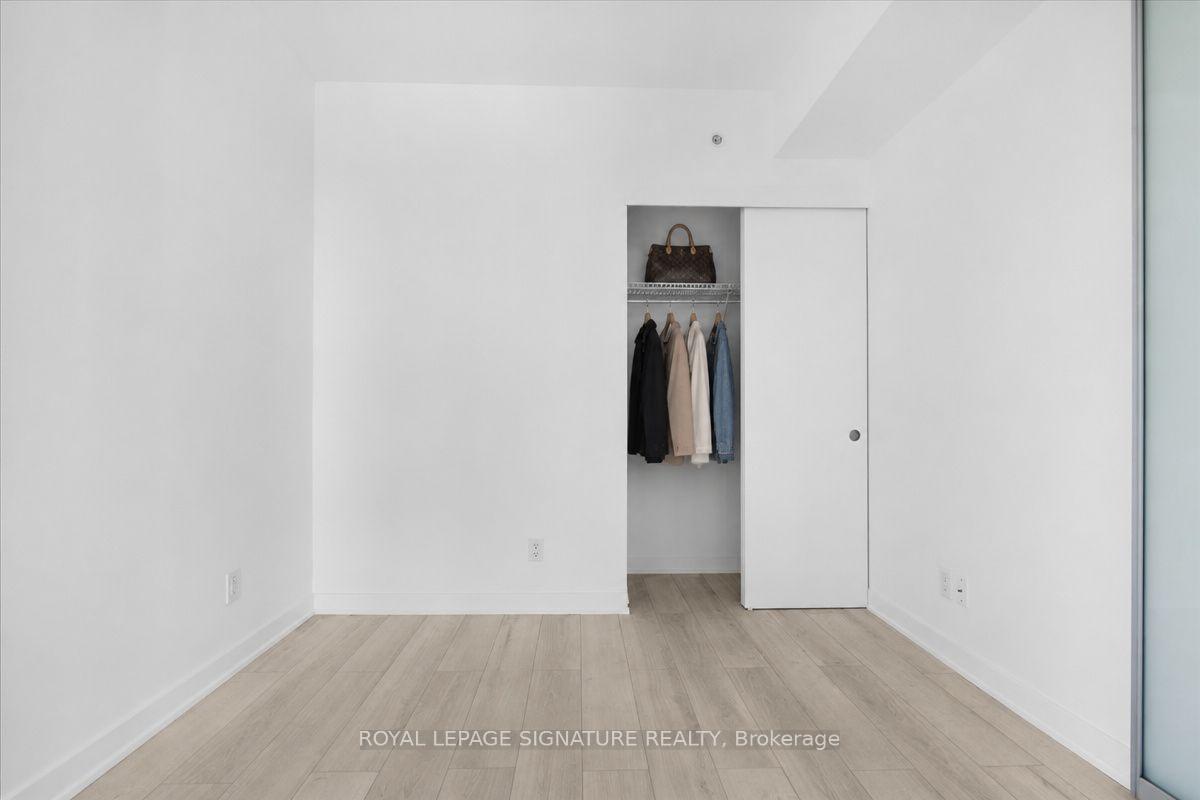 Photo 16 of Unit 1805, 161 Roehampton Avenue, Toronto, Mount Pleasant West — HOMEH