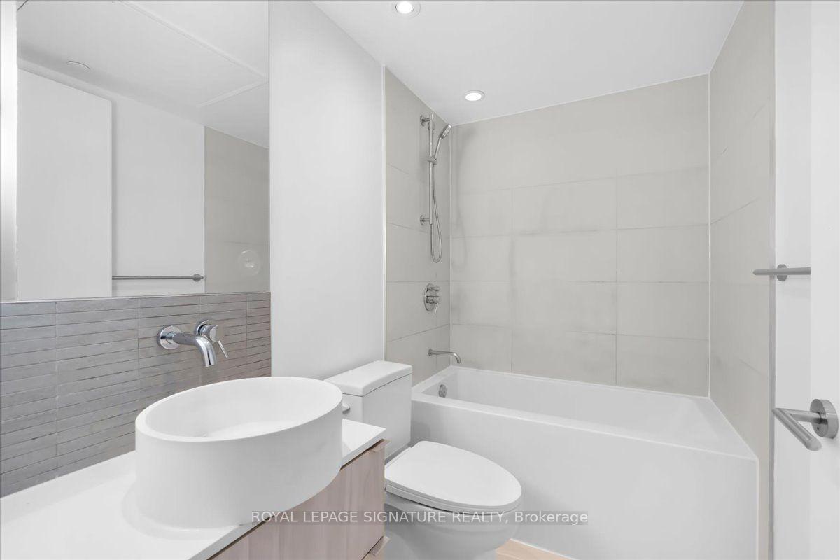 Photo 18 of Unit 1805, 161 Roehampton Avenue, Toronto, Mount Pleasant West — HOMEH