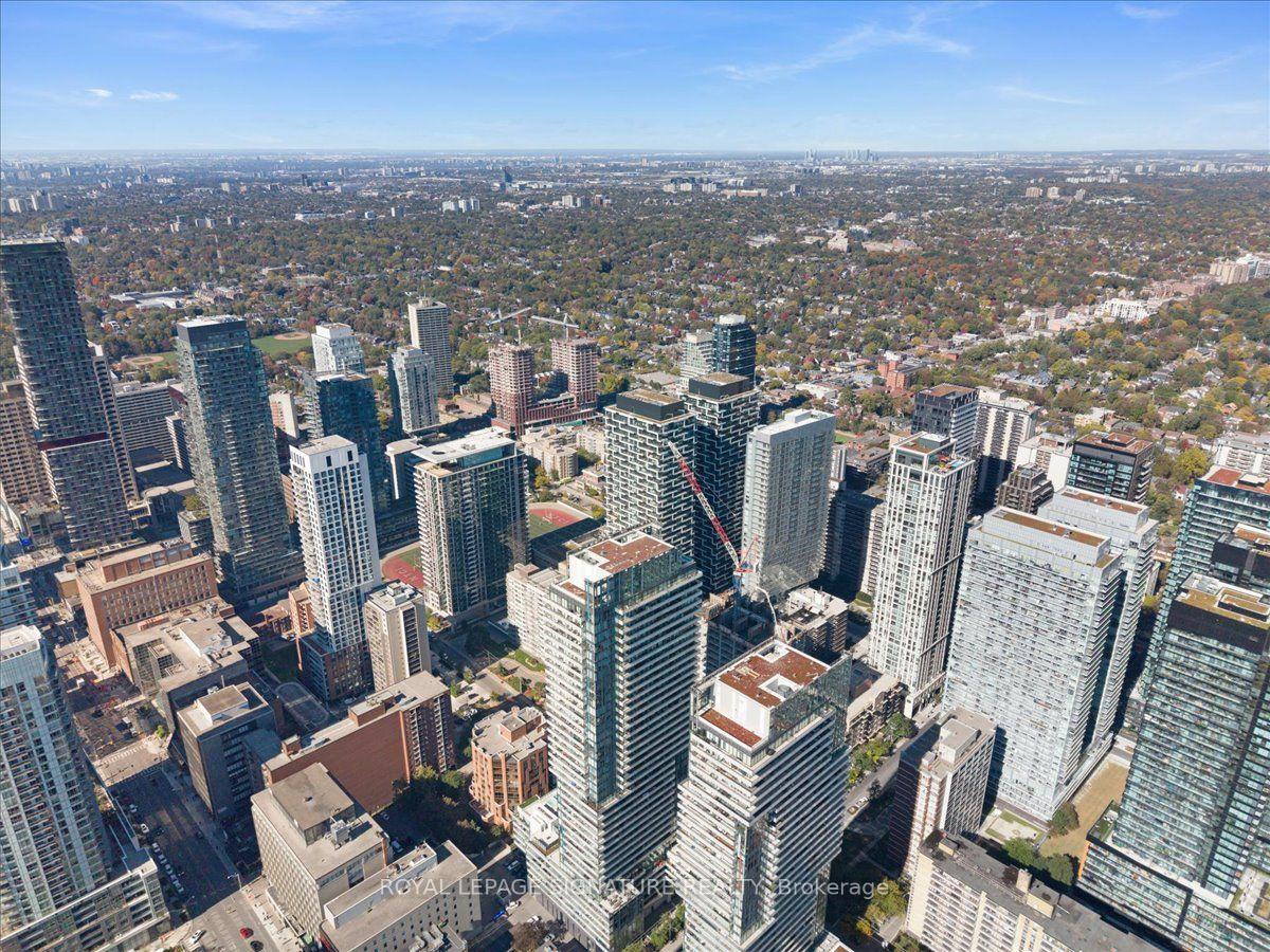 Photo 30 of Unit 1805, 161 Roehampton Avenue, Toronto, Mount Pleasant West — HOMEH