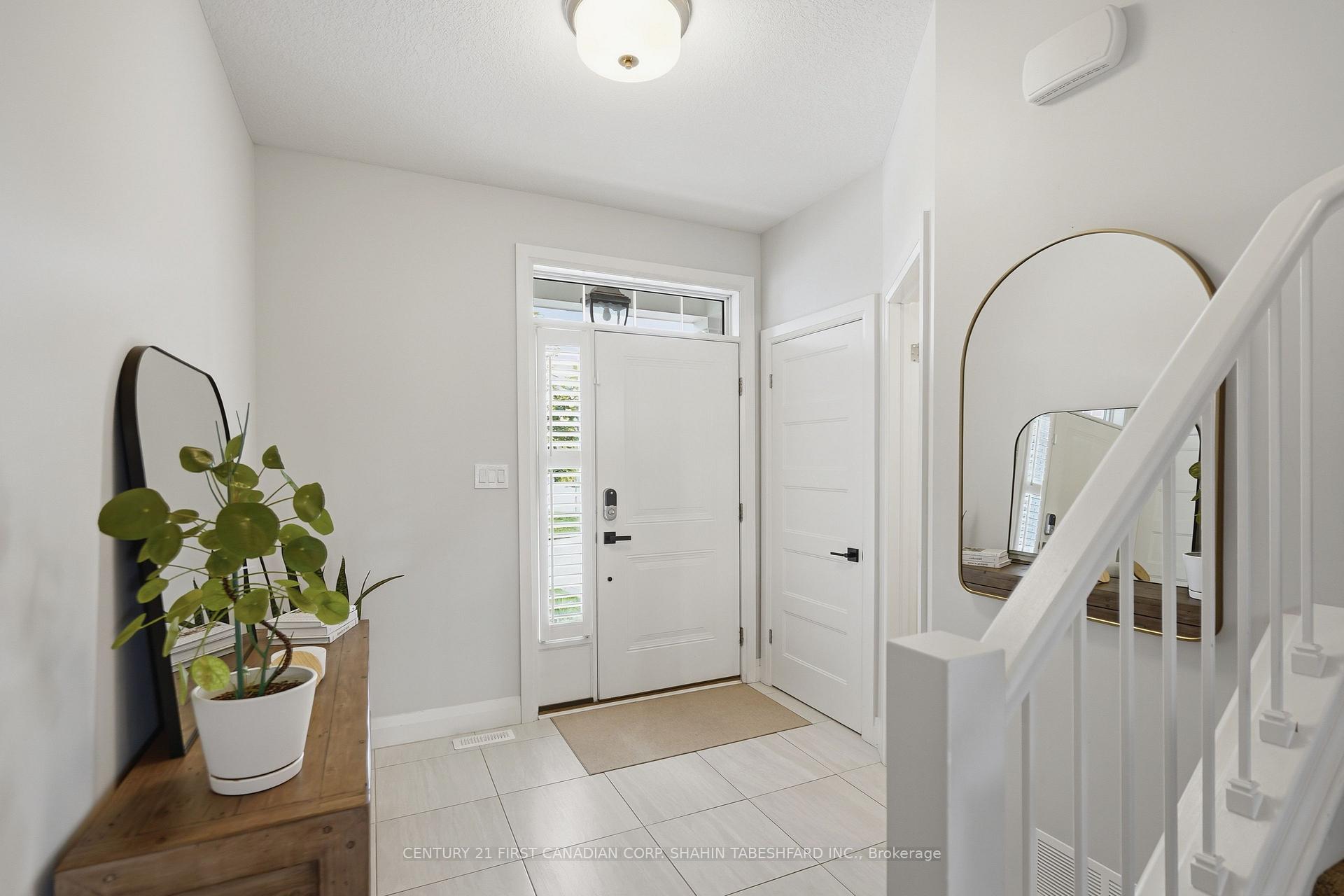 Photo 6 of Unit 100, 275 Callaway Road, London, North R — HOMEH