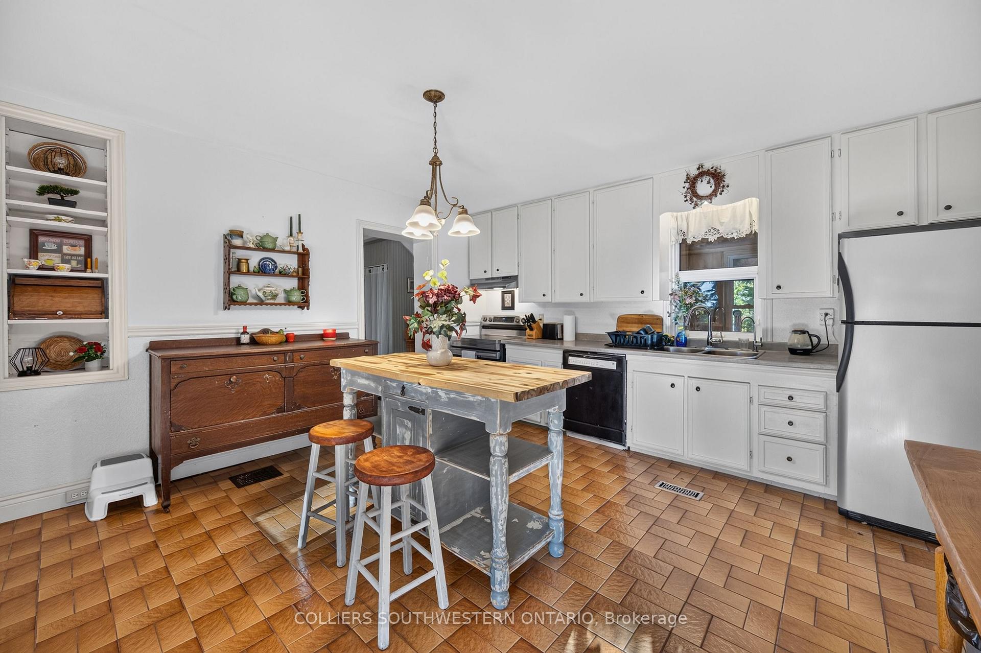 Photo 23 of 33580 Fifth Line, Southwold, Rural Southwold — HOMEH