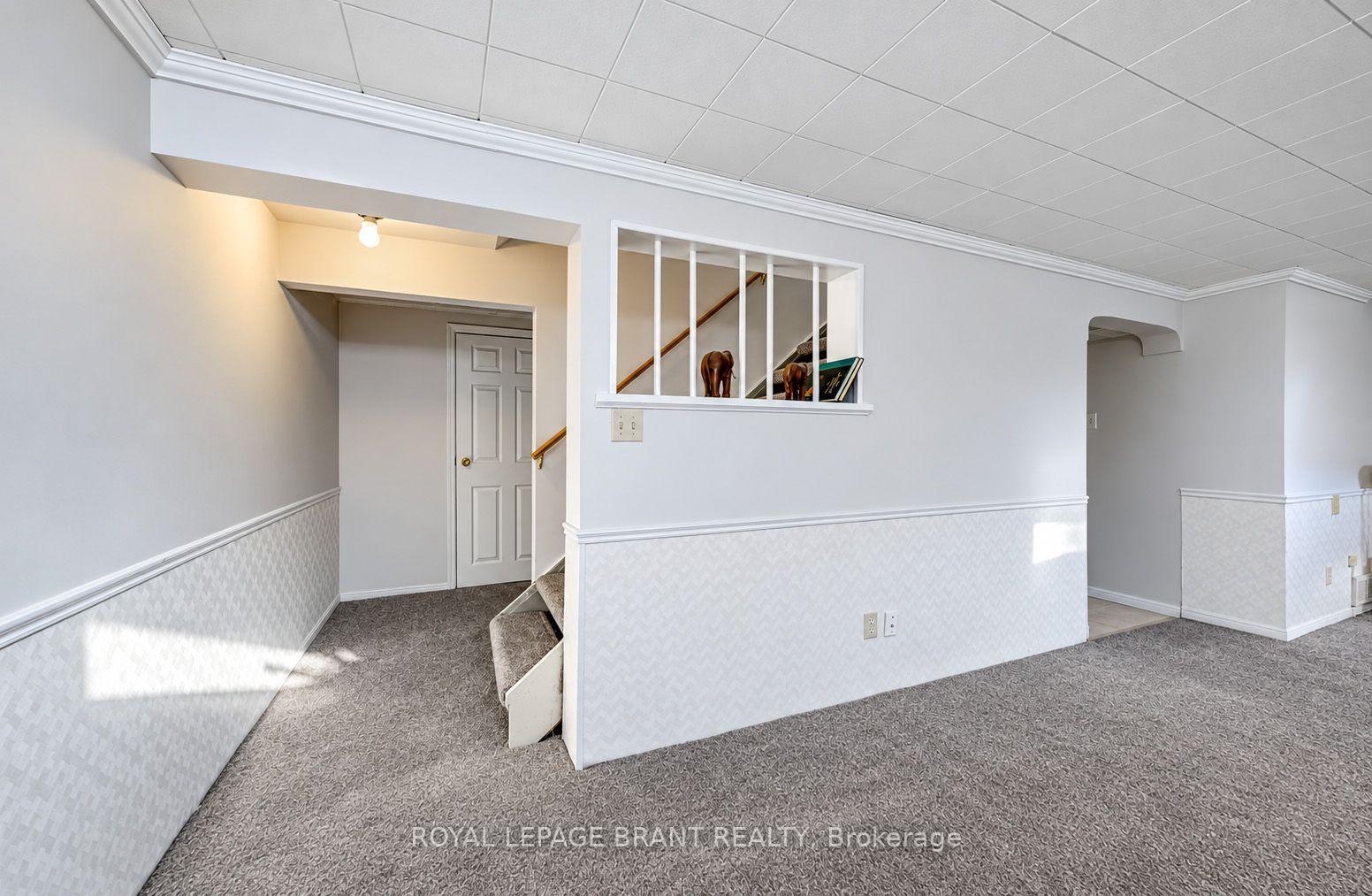 Photo 12 of 582 Grand Valley Drive, Cambridge, Lang's Farm — HOMEH