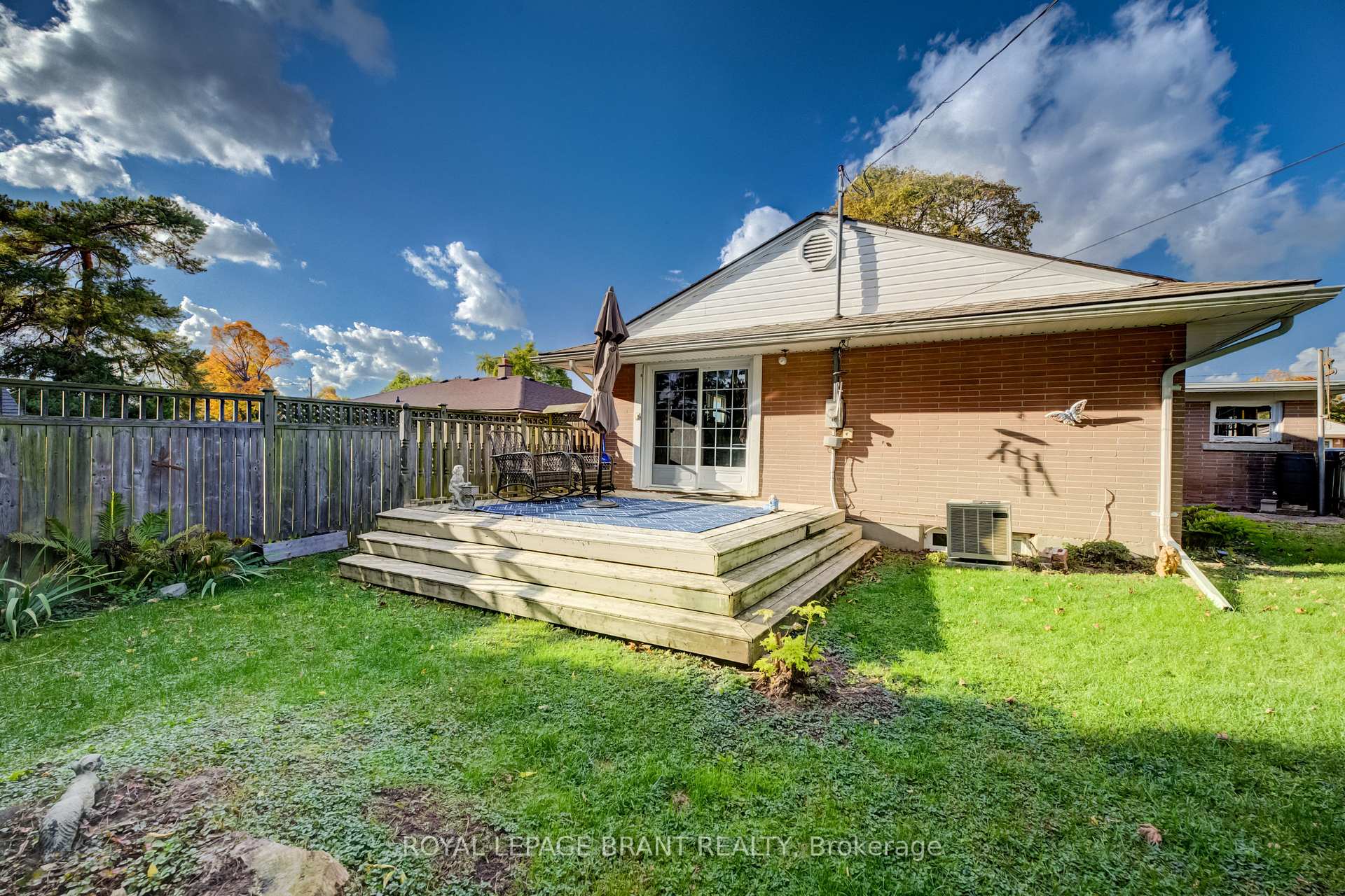 Photo 16 of 582 Grand Valley Drive, Cambridge, Lang's Farm — HOMEH