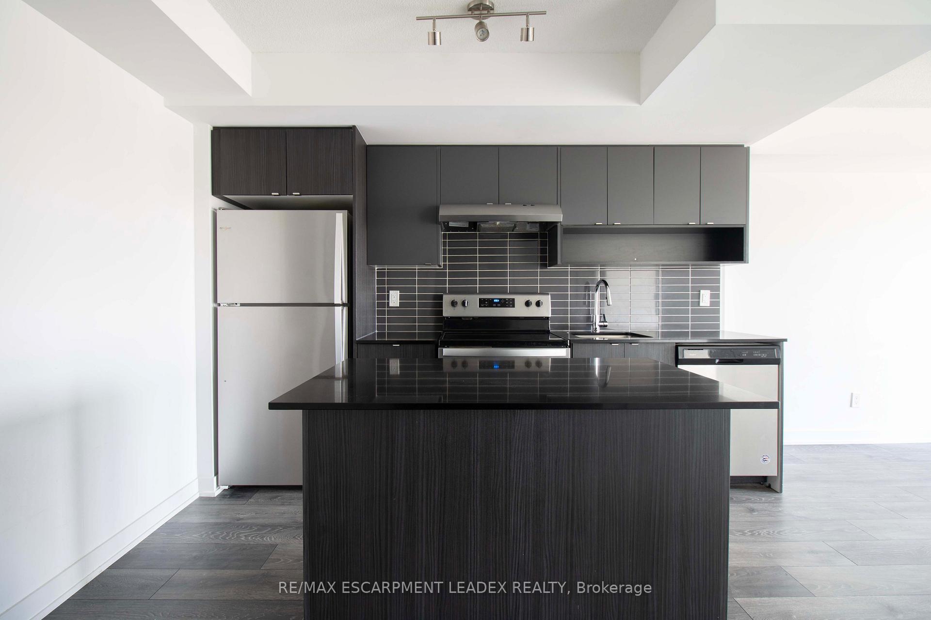 Photo 6 of Unit A405, 1117 Cooke Boulevard, Burlington, LaSalle — HOMEH