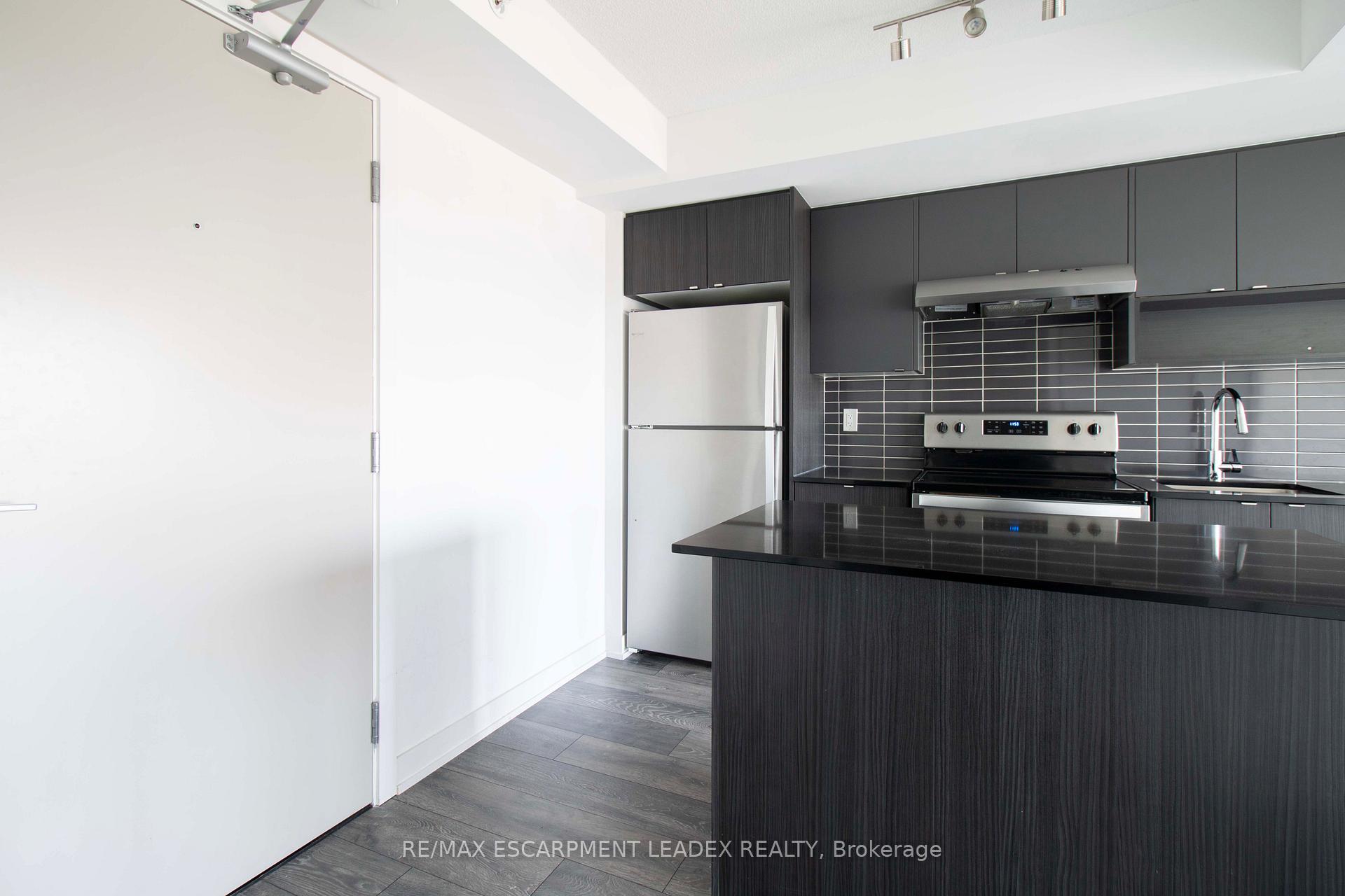 Photo 7 of Unit A405, 1117 Cooke Boulevard, Burlington, LaSalle — HOMEH