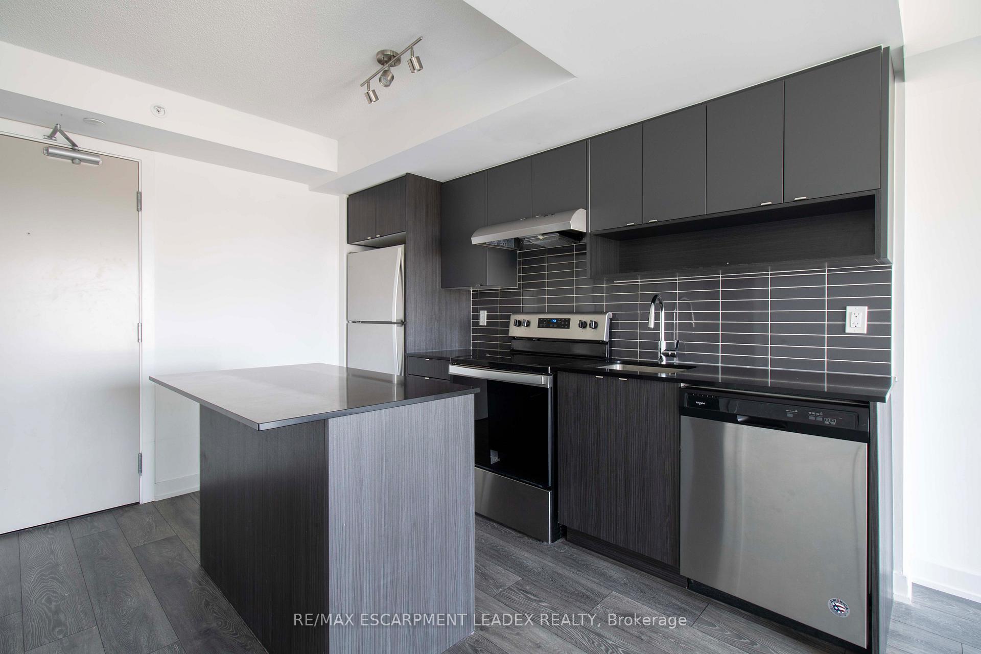 Photo 8 of Unit A405, 1117 Cooke Boulevard, Burlington, LaSalle — HOMEH